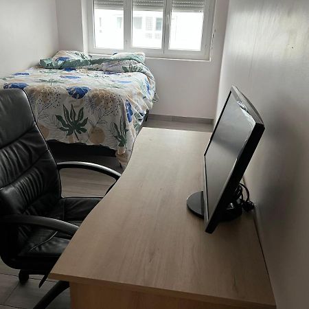 Appartement Pres De La Defense Nanterre Esterno foto